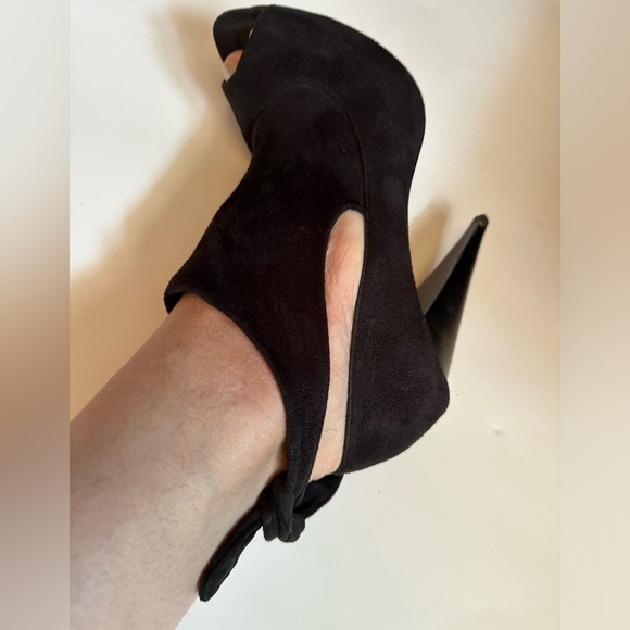 Black Steve Madden open toe tie up heels - Picture 1 of 9